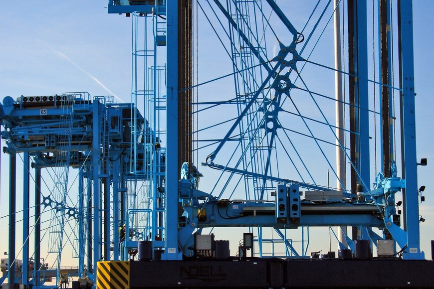APMT Rotterdam orders fleet of Konecranes Noell straddle carriers